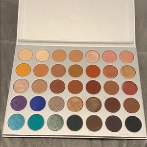 Jaclyn Hill X Morphe palette